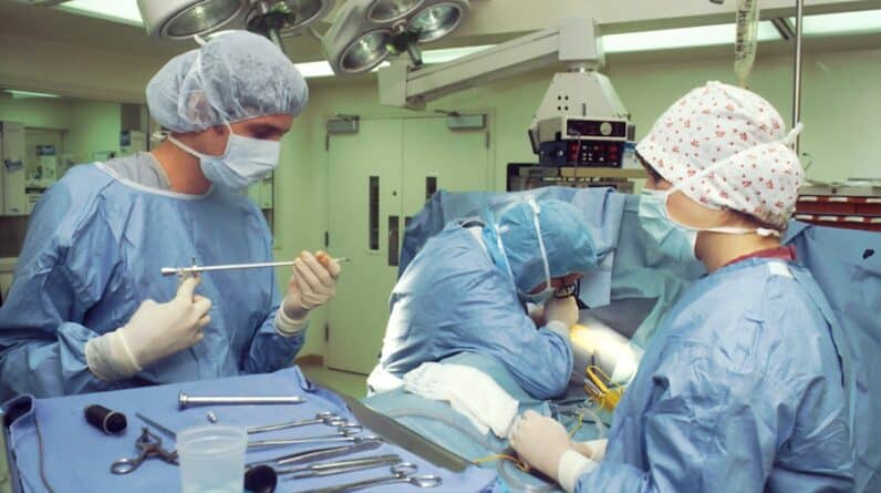 Photo "How Long Should I Plan to Take off Work or Daily Activities After Surgery?"