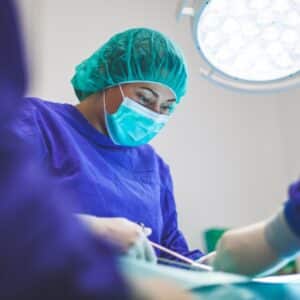 Photo "What Should I Know About the Credentials and Certifications of My Plastic Surgeon?"