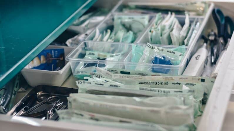 Photo Surgical tools