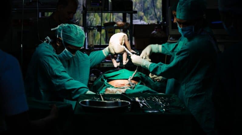 Photo Plastic Surgeon Chandler Az