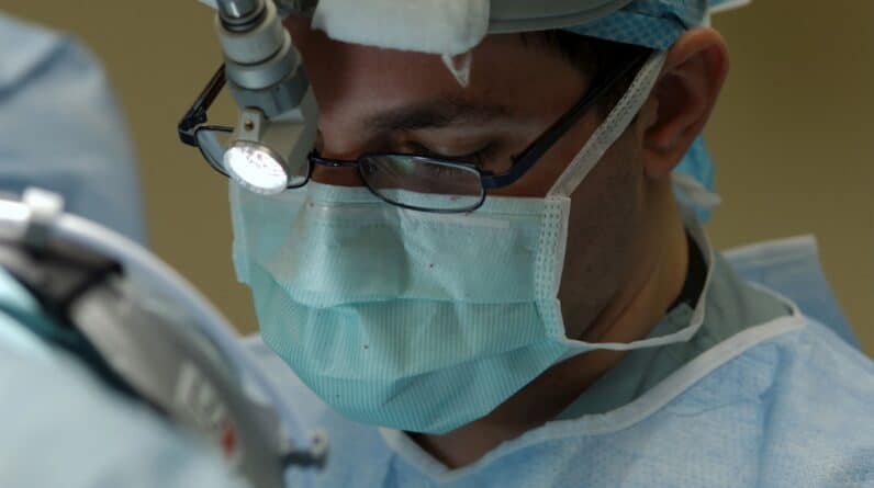 Photo Plastic Cosmetic Surgeon