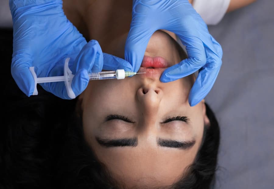Photo Plastic Surgery Consultation