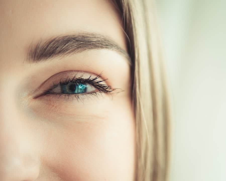 Photo Eyelid Surgery